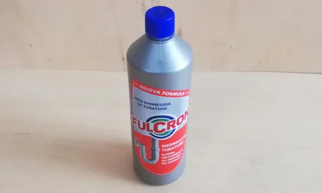 Flacone di liquido idraulico Fulcron, per eliminare ingorghi senza causare danni alle tubature.